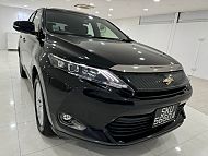 Toyota Harrier Premium 2.0 Sunroof 2015 Rear Entertainment Black